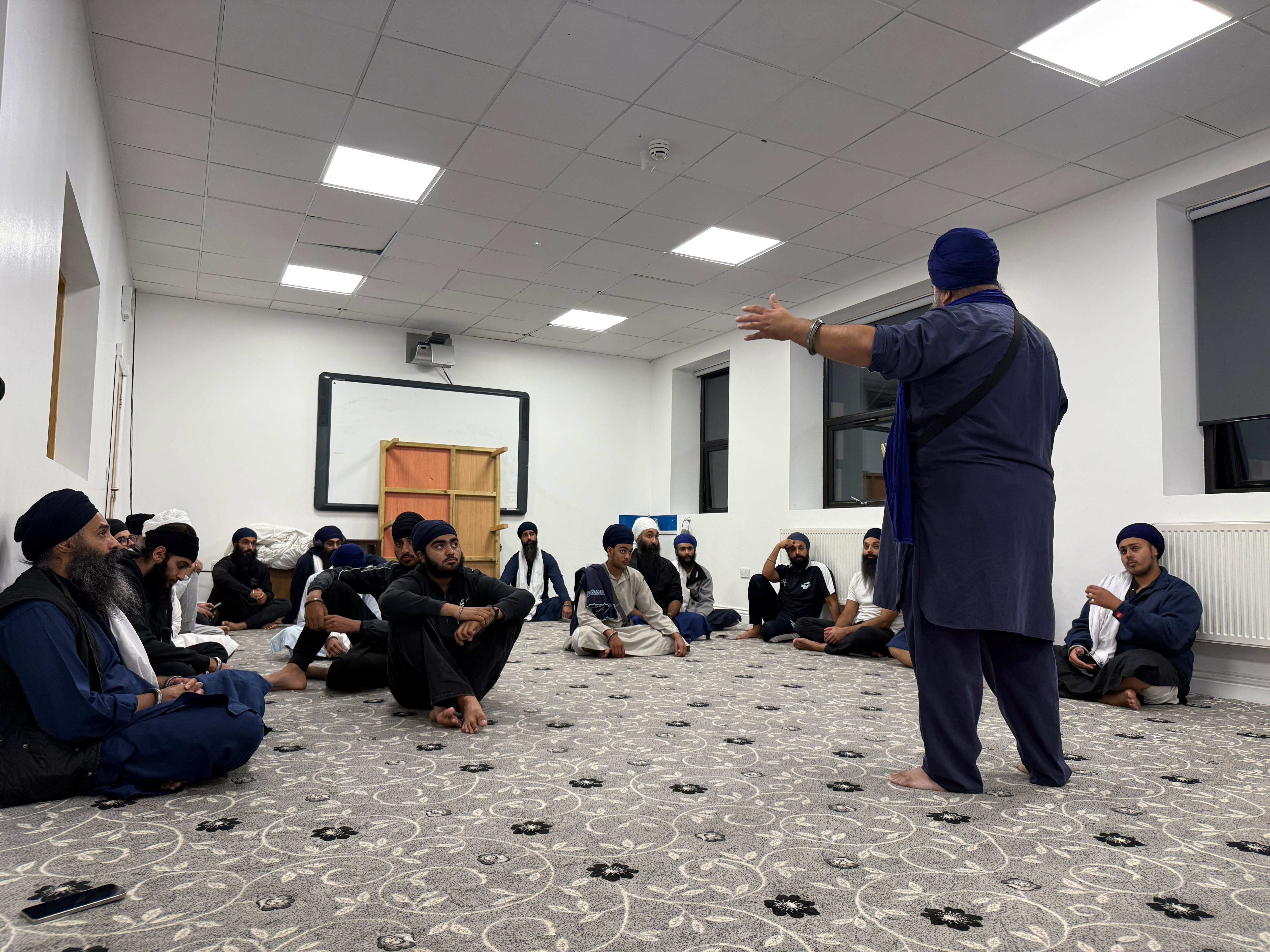 Singhs Forums | Building Brotherhood Beyond Camp